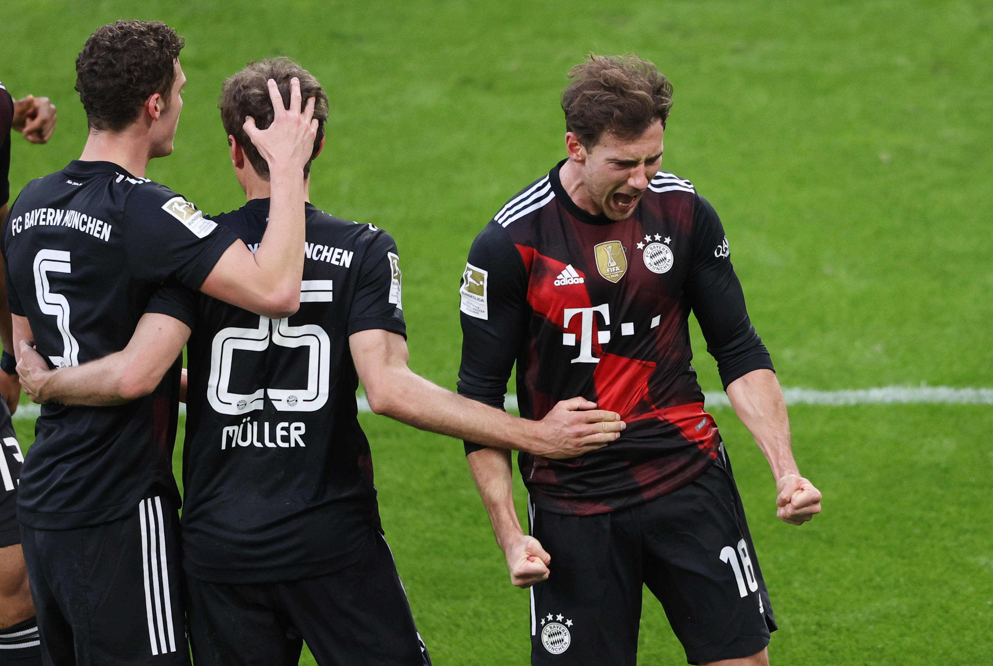 局都决定是